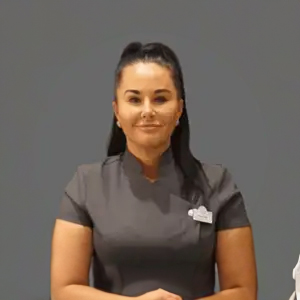 Dr-